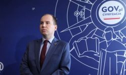 Andruszkiewicz: zrównujemy dokumenty elektroniczne w aplikacji mObywatel z dokumentami tradycyjnymi