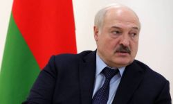 Łukaszenka poinformował, że Rosja przekazała Białorusi rakiety S-400 i Iskander