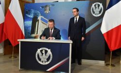 MON kupuje od Airbusa dwa satelity i stację odbiorczą; umowę zatwierdzili ministrowie obrony Polski i Francji