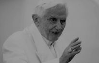 Benedykt XVI zostanie pochowany w Grotach Watykańskich