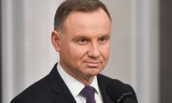 Prezydent: absolutnie najważniejszą sprawą w Polsce jest bezpieczeństwo, apeluję o wyłączenie go z partyjnego sporu