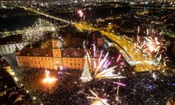 Mieszkańcy Polski i większości Europy zaczęli 2023 rok