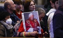 Watykan: 60 tysięcy osób oddało hołd Benedyktowi XVI w ostatnim dniu wystawienia jego ciała