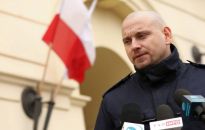 Rzecznik KSP: Zawieszony dowódca patrolu po wypadku radiowozu z dwiema nastolatkami w środku