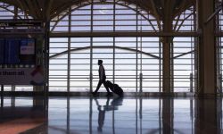 USA: wstrzymano wszystkie odloty w kraju; Biały Dom informuje, że nie ma śladu cyberataku na Federalną Administrację Lotnictwa