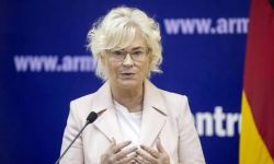 Niemcy: minister obrony Christine Lambrecht podała się do dymisji