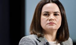 Białoruś: rozpoczął się zaoczny proces liderki opozycji Swiatłany Cichanouskiej
