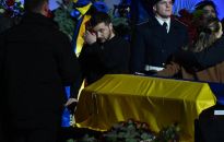 Prezydent Zełenski oddał hołd ofiarom katastrofy śmigłowca w Browarach