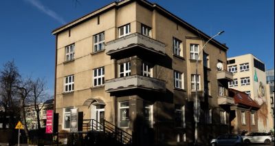 Kamienica Jagiellońska 32 jak wieżowiec. Mieszkał tu Ehaus