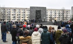 Warszawa: pod pomnikiem Bohaterów Getta upamiętniono ofiary Holokaustu