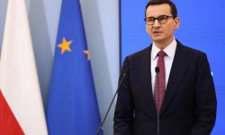 Premier: rozwój technologiczny, w tym sztucznej inteligencji, dają nowe szanse dla Polski