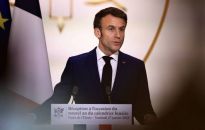 Francja: Macron zapowiada, że będzie nadal rozmawiać z Rosją