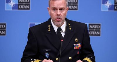 Przewodniczący komitetu NATO admirał Bauer: państwa sojuszu powinny przejść do "gospodarki wojennej"