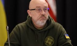 Reznikow: uzgadniamy dostawy samolotów, by uderzyć w zaplecze Rosjan