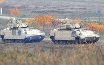 Pentagon: z Karoliny Południowej wyruszyła pierwsza partia wozów Bradley