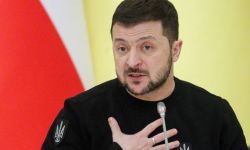 Zełenski: sytuacja na linii kontaktowej staje się coraz cięższa