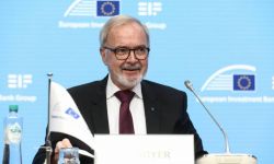 UE: Grupa EBI przeznacza 17 mld euro na projekty zrównoważonej energii