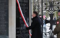 Szef MON odsłonił tablicę pamiątkową poświęconą bitwie pod Węgrowem