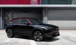 Mazda przedstawia Mazdę MX-30 e-Skyactiv R-EV w Europie