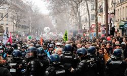 Francja: niemal milion ludzi demonstruje przeciwko reformie emerytalnej