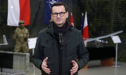Premier: musimy mieć armię tak silną, żeby żadna inna nie odważyła się nas zaatakować