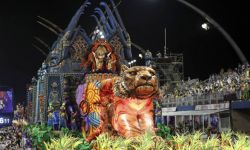 Brazylia: rozpoczął się karnawał, 46 mln ludzi na roztańczonych ulicach miast