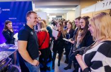 Setki ofert pracy na targach w Hali Podpromie