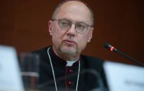 Bp Oder: Benedykt XVI pozostawił nam świadectwo swojego głębokiego przekonania o świętości Jana Pawła II