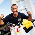 Łukasz Czepiela wylądował na szczycie wieżowca w Dubaju!