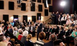 Szef PO: pedofilia w kościele nie może kwestionować tego, jak ważną postacią był dla nas Jan Paweł II