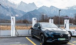 Podróż elektrycznym Mercedesem EQS SUV: Ponad 1400 km do śnieżnej Szwajcarii