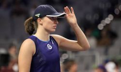 Turniej WTA w Miami - Świątek wycofała się z powodu kontuzji żebra
