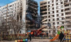 Władze Zaporoża: rosyjski ostrzał uszkodził w środę ponad 300 mieszkań w 14 budynkach