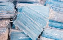 Obowiązek noszenia maseczek w szpitalach i aptekach zostanie przedłużony do końca kwietnia