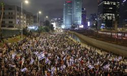 Izrael: 200 tys. protestowało w Tel Awiwie przeciwko reformie sądownictwa; 630 tys. w całym kraju