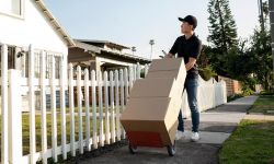 Kurierzy dla firm - jakie usługi oferują i kiedy warto z nich skorzystać?