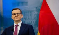 Premier Morawiecki w MFW: wygrana Ukrainy wyeliminuje bariery dla szybszego wzrostu gospodarczego