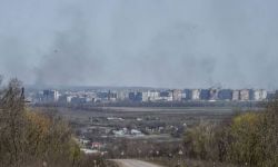 Ukraina: w pogrążonym w walkach Bachmucie wciąż przebywają dzieci