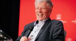 Lubię słuchać ludzi, ale słowa "wow" nie znoszę!