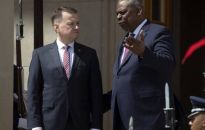 Wicepremier Błaszczak: USA udostępnią nam 8 śmigłowców Apache