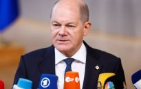 Kanclerz Niemiec w PE: Unia musi zintensyfikować wysiłki na rzecz wspólnych zakupów amunicji dla Kijowa