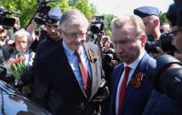 Warszawa: ambasador Rosji nie złożył wieńca przed cmentarzem żołnierzy radzieckich. Uniemożliwili mu to aktywiści