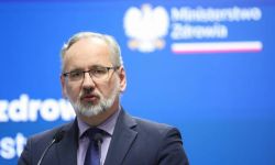 Min. Niedzielski: W wypadku autokaru 56 osób poszkodowanych, w tym dwie, trzy są ciężko ranne