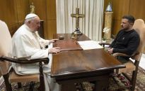 Watykan: papież spotkał się z prezydentem Zełenskim w sali przy Auli Pawła VI