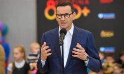 Premier: podwyższenie 500 plus do 800 plus to koszt ok. 24 mld zł czyli 0,7-0,8 proc. PKB