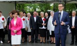 Rząd przyjął projekt ustawy wprowadzającej 14. emeryturę na stałe