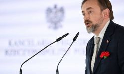 P. Szrot: odnaleziono głowicę rakiety, która spadła pod Bydgoszczą