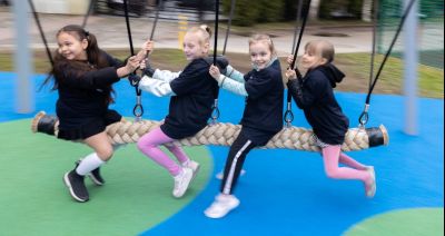 Nowy plac zabaw przy szkole w centrum Rzeszowa