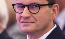 Premier: 500 plus nie zrujnowało rynku pracy i nie rozleniwiło Polaków - wręcz przeciwnie