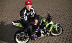 Ostra jazda na krawędzi Adriana Paska